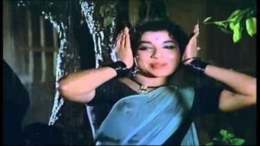 Aadai Muzhudhum Song Lyrics