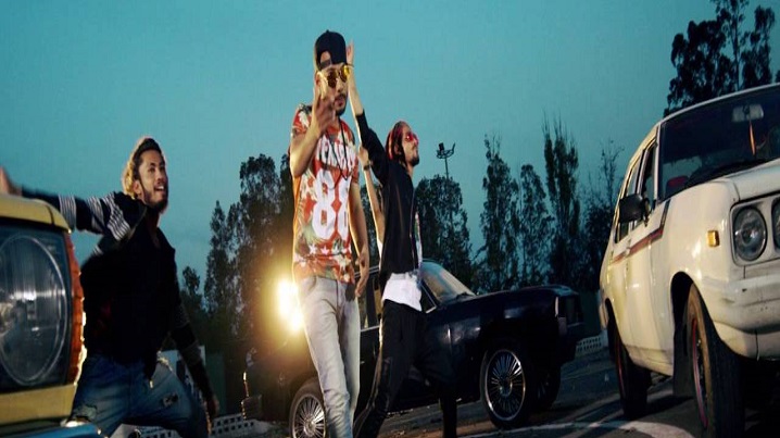 Aakdan Urban Love Song Lyrics image