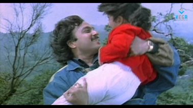 Enthan Vaazhkaiyin Song Lyrics