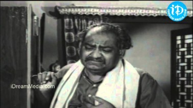 Evaro Ye Ooro Song Lyrics