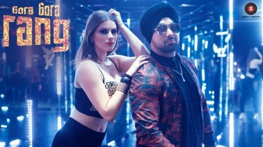 Gora Gora Rang Song Lyrics