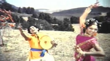 Jummandhi Nadam Song Lyrics