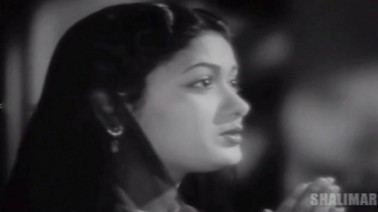 Karuninchu Meri Matha Song Lyrics