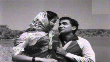 Kila Kila Navvula Song Lyrics