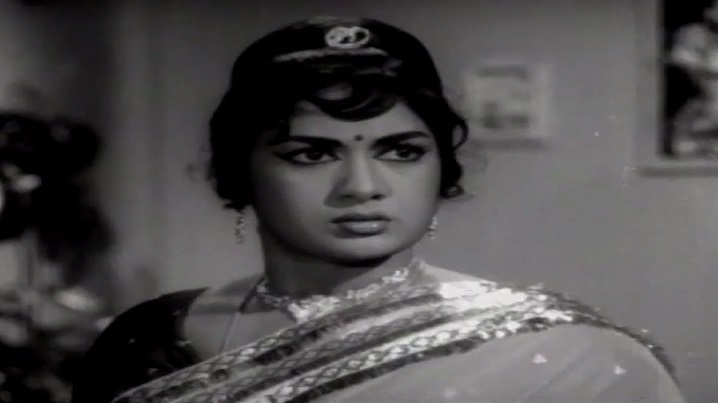 Malliyalara Maalikalara Mounamuga Vunnar Song Lyrics image