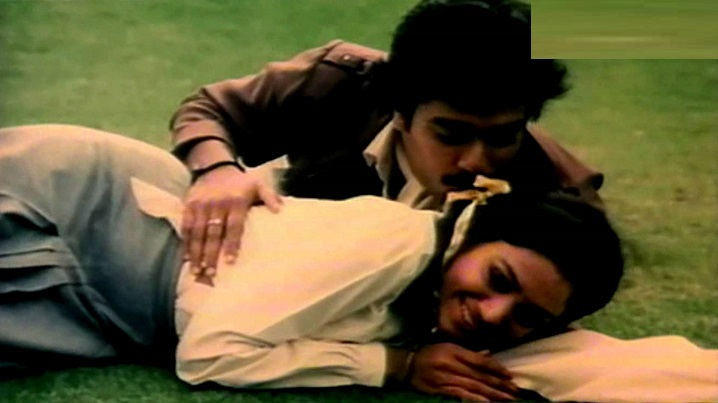 Manchu Kuruse Velalo Song Lyrics image