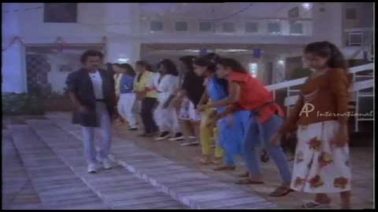 Oru Panbadu Song Lyrics