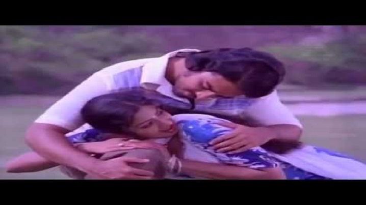 Tuhe Raaja Mein Hoon Rani Song Lyrics image