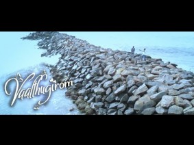Vaalthugirom Song Lyrics