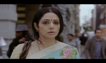 Alai Payuthe Song Lyrics image