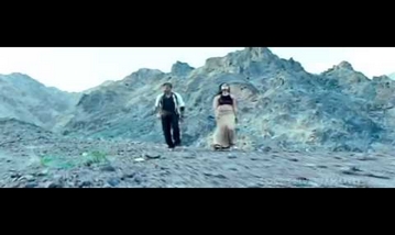 En Ithayam Ithuvarai Thudikavillai Song Lyrics image
