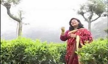 En Uyirana Uyirana Song Lyrics image