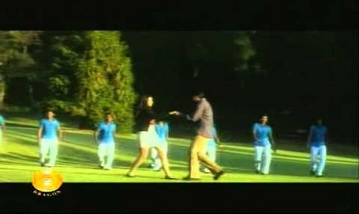 Ilayanathi Iniyanathi Song Lyrics image