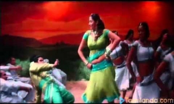 Ippadiyum Oruthan Undu Song Lyrics image