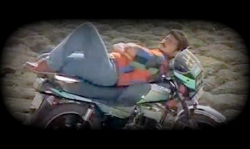 Iravu Pagalai Theda Song Lyrics image