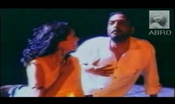 Kaise Bataaoon Main Song Lyrics