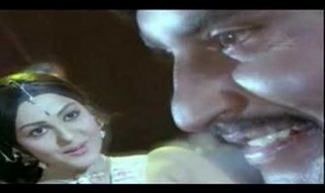 Kanmaniye Kaathal Enbathu Song Lyrics