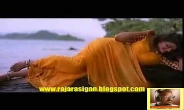 Maalaiyil Yaro Song Lyrics image
