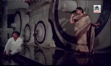Mounamana Neram Song Lyrics