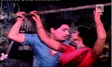 Naan Oru Kuzhanthai Song Lyrics image