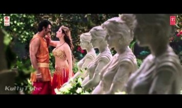 Pachai Thee Song Lyrics