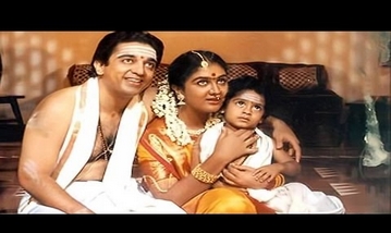 Sundhari Neeyum Song Lyrics image
