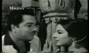 Tum Kitni Khubsurat Ho Chand Dekhe Tumhe Song Lyrics