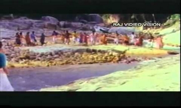 Vanthathu Vanthathu Song Lyrics image